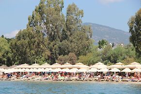 Manuela Hotel