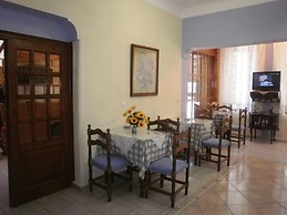 Regina Hotel
