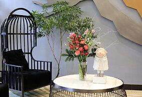 Spring Time Hotel