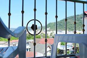 Patong Eyes Hotel