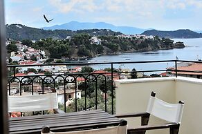 Eye Q Resort