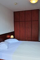 Eye Q Resort
