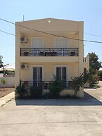 Manine Apartments
