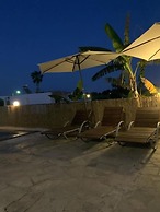 Manine Apartments