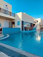 Manine Apartments
