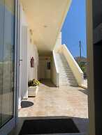 Manine Apartments