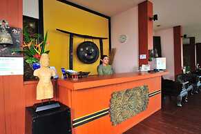 Koh Ngai Cliff Beach Resort