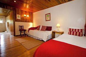 Poas Volcano Lodge