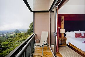 Poas Volcano Lodge