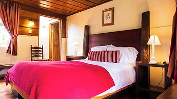 Poas Volcano Lodge