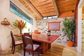 Poas Volcano Lodge