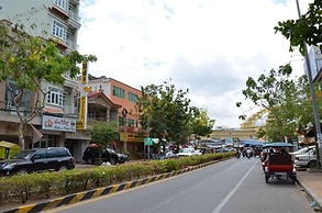 Green Centre Point Inn