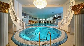 Royal Grand Hotel (Truskavets)