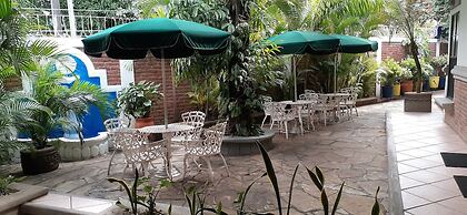 Hotel El Almendro