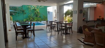 Hotel El Almendro