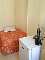 Au Royal Mad Hotel
