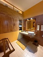 Ambong Rainforest Retreat