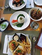 Ambong Rainforest Retreat