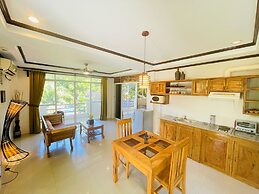 Palms Cove Resort