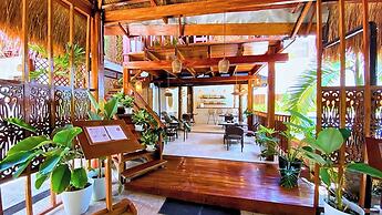 Palms Cove Resort