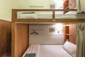 Suneta Hostel Khaosan