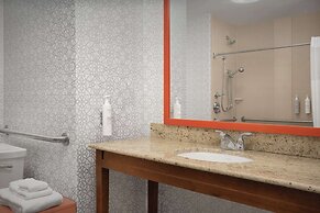 Hampton Inn & Suites Williston
