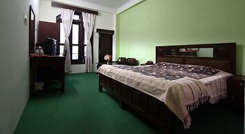 Shining Star Resort