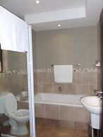 Bains Lodge