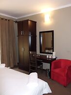 Bains Lodge