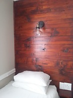 Bains Lodge