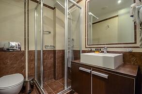 Aeolis Boutique Hotel
