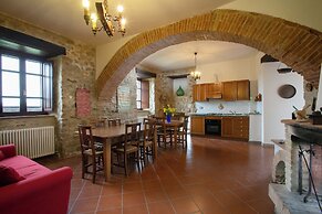 Castello di Cisterna