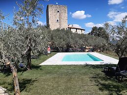 Castello di Cisterna