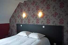 Logis Hôtel Le Chene Dore