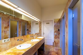 Hostel Mondpalast