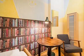 Hostel Mondpalast