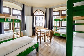 Hostel Mondpalast