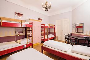 Hostel Mondpalast