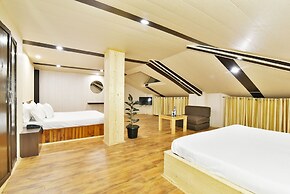 Hotel Devlok