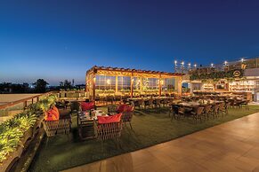 Lariya Resort