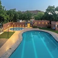 Lariya Resort