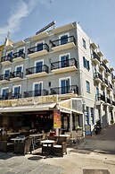 Lucia Hotel