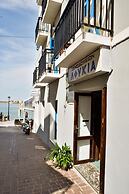 Lucia Hotel