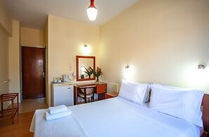 Lucia Hotel