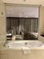 Crowne Plaza Kochi by IHG