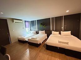 Paragon Inn