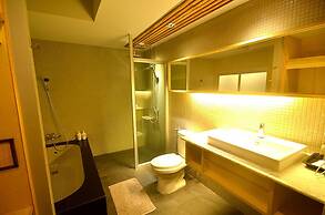 Paragon Inn