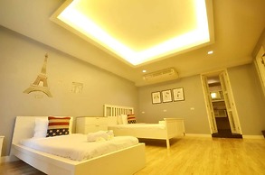 Paragon Inn