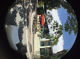 Paragon Inn