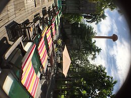 Paragon Inn
